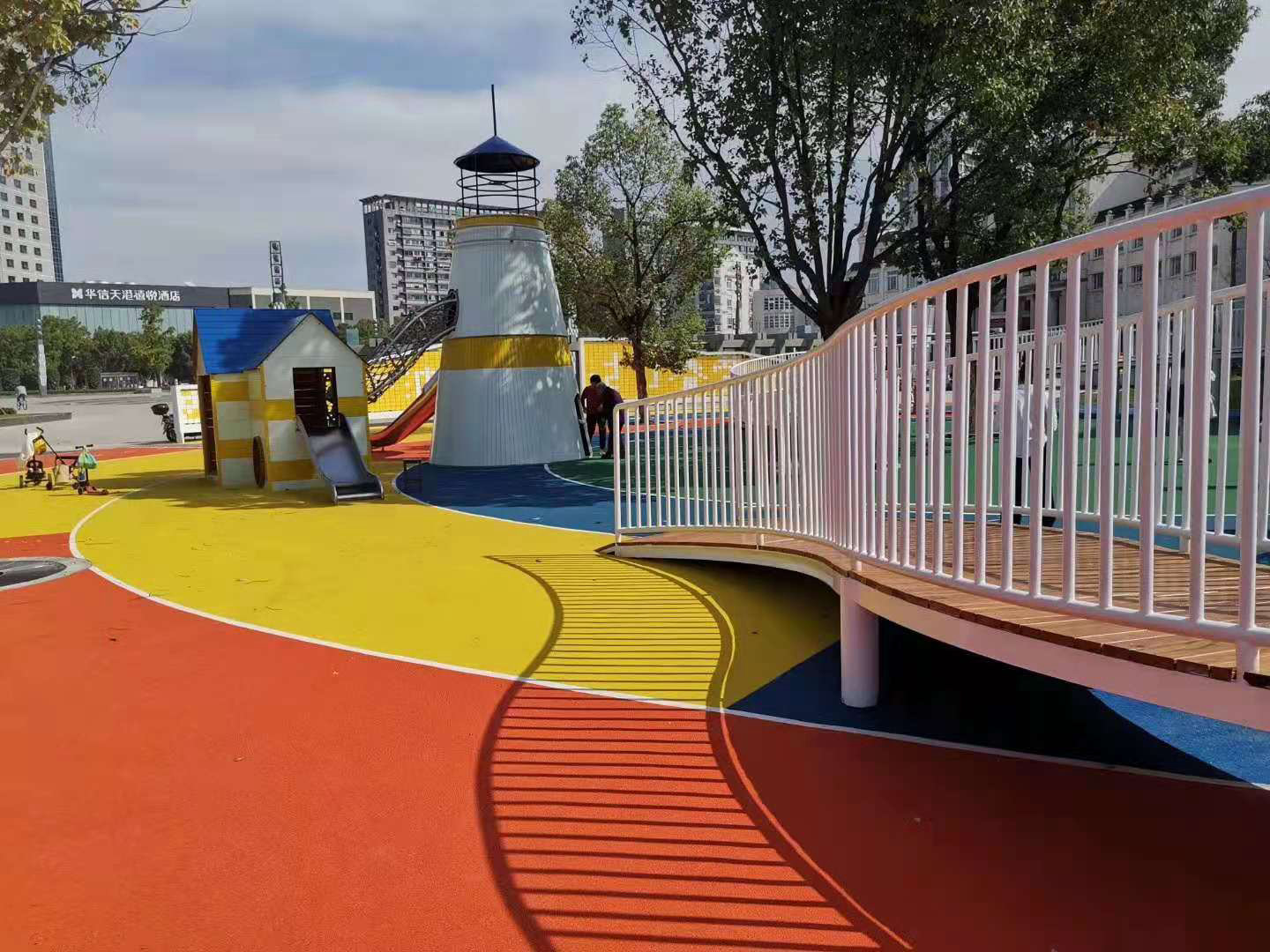 宁波岳林广场